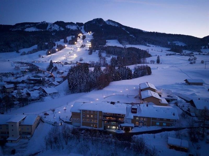 Hotel Nesselwanger Hof Eksteriør bilde